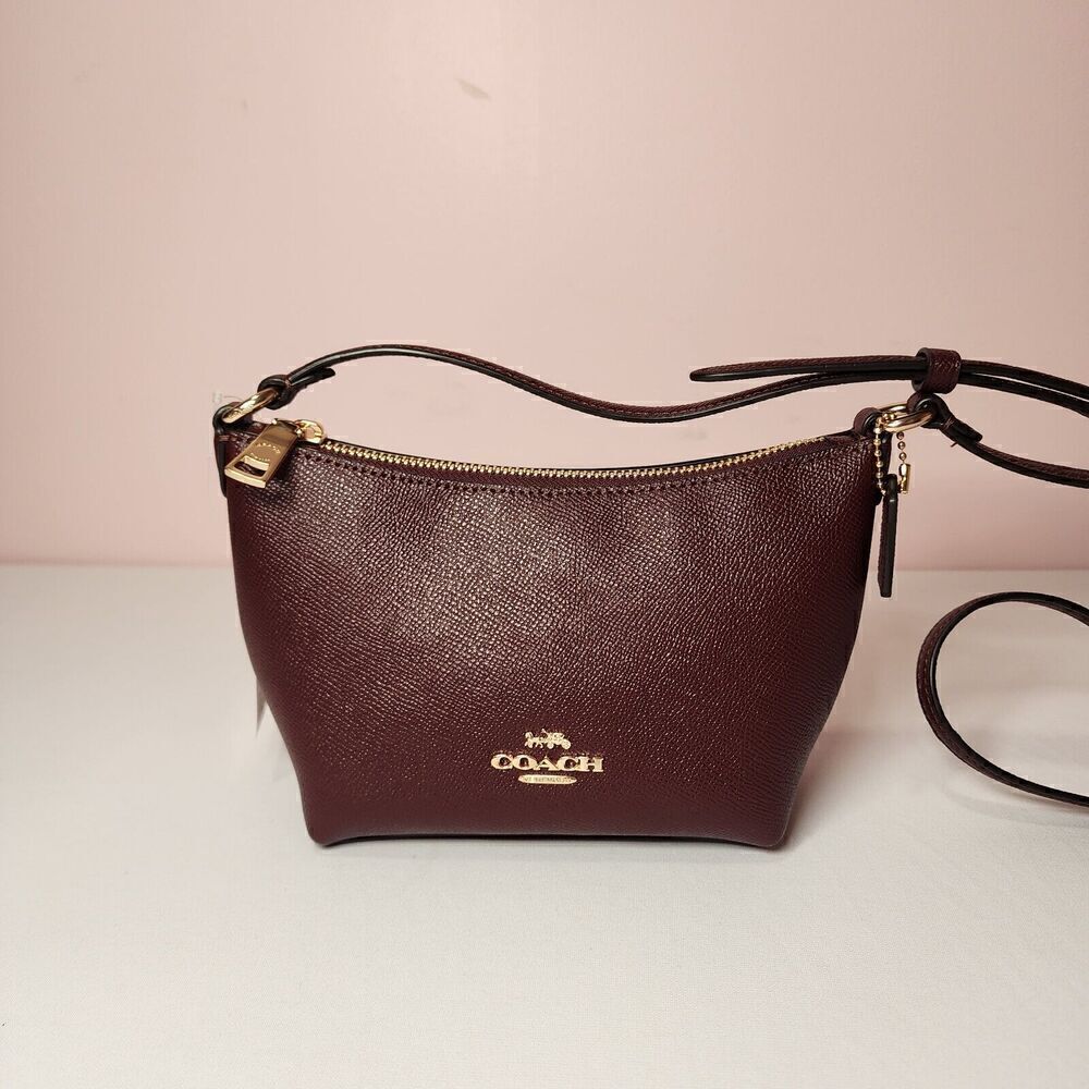 NWT Coach CW336 Zip Top Shoulder Bag In Crossgrain Leather Merlot